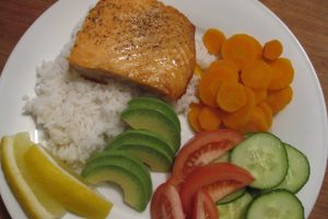 Recipe – Pan Fry Salmon on Rice with Veggies